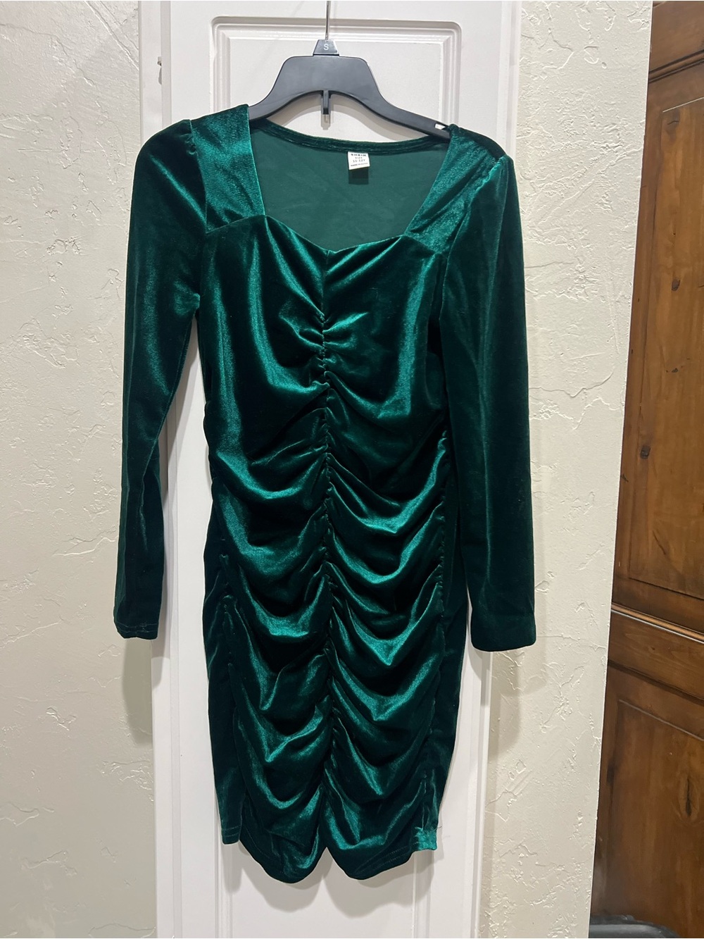 SHEIN Emerald Green Velvet Ruched Long Sleeve Dress